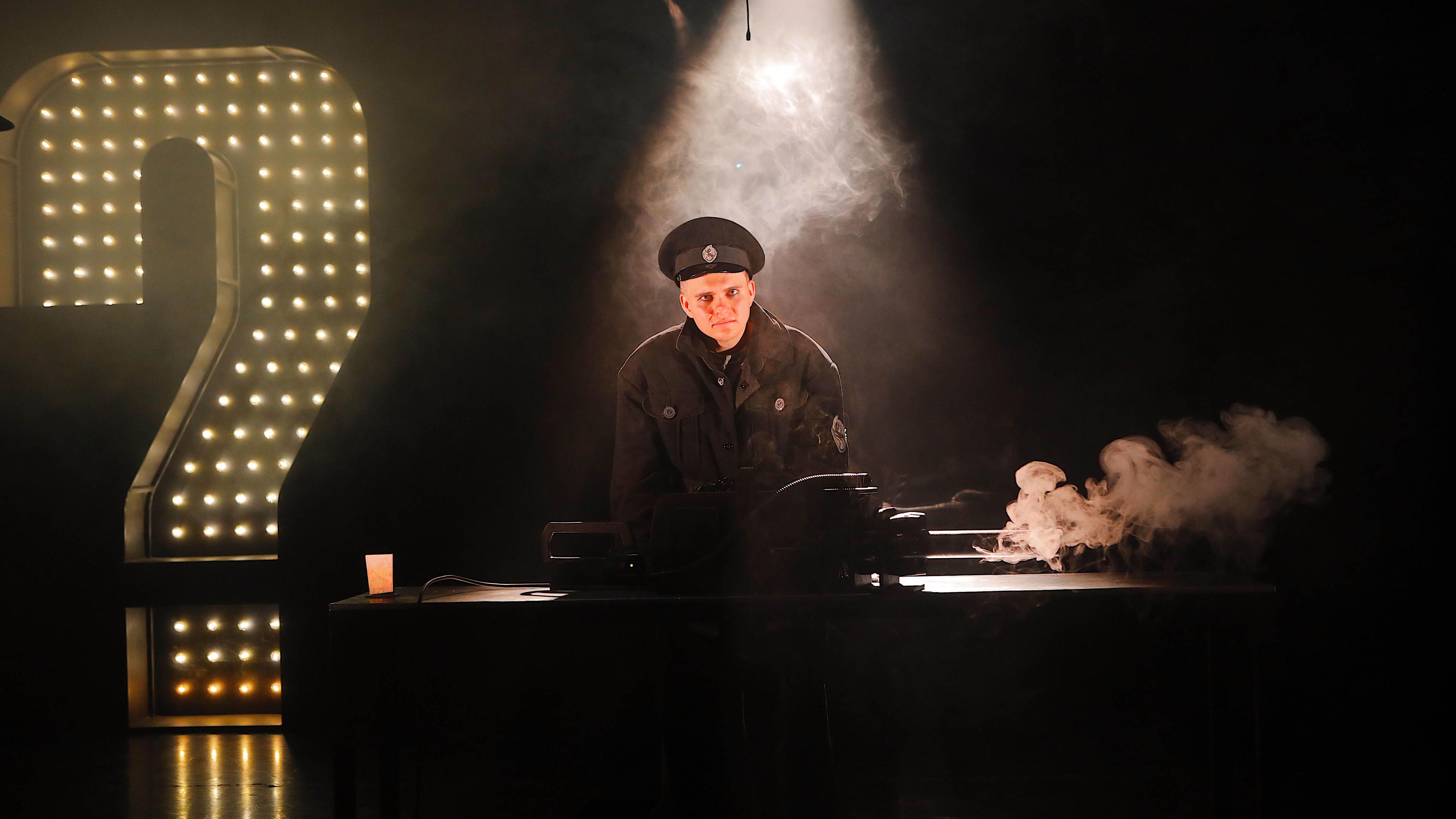 В Театре Theatrum выпустили премьеру «451 градус по Фаренгейту»